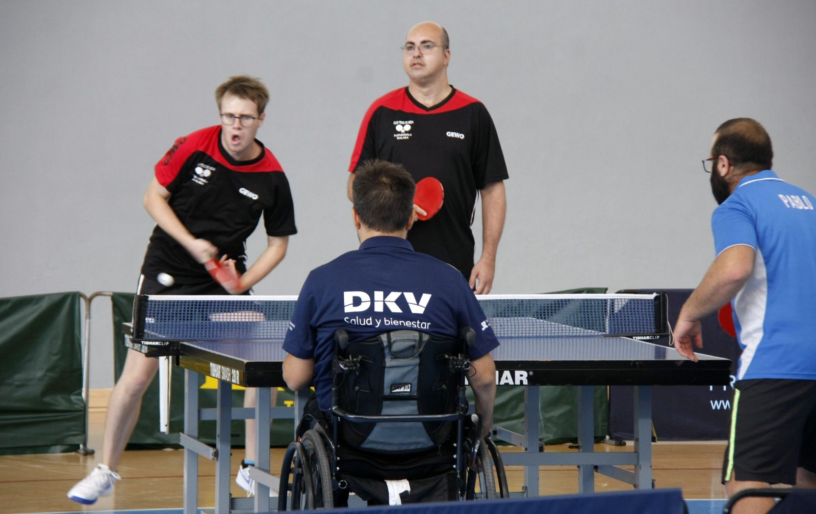 El tenis de mesa adaptado llega al pabellón de La Angelita