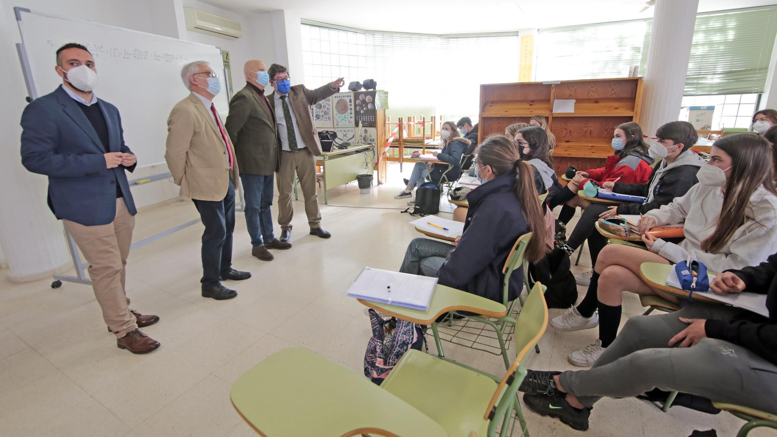 Visita del consejero Javier Imbroda al IES Padre Luis Coloma