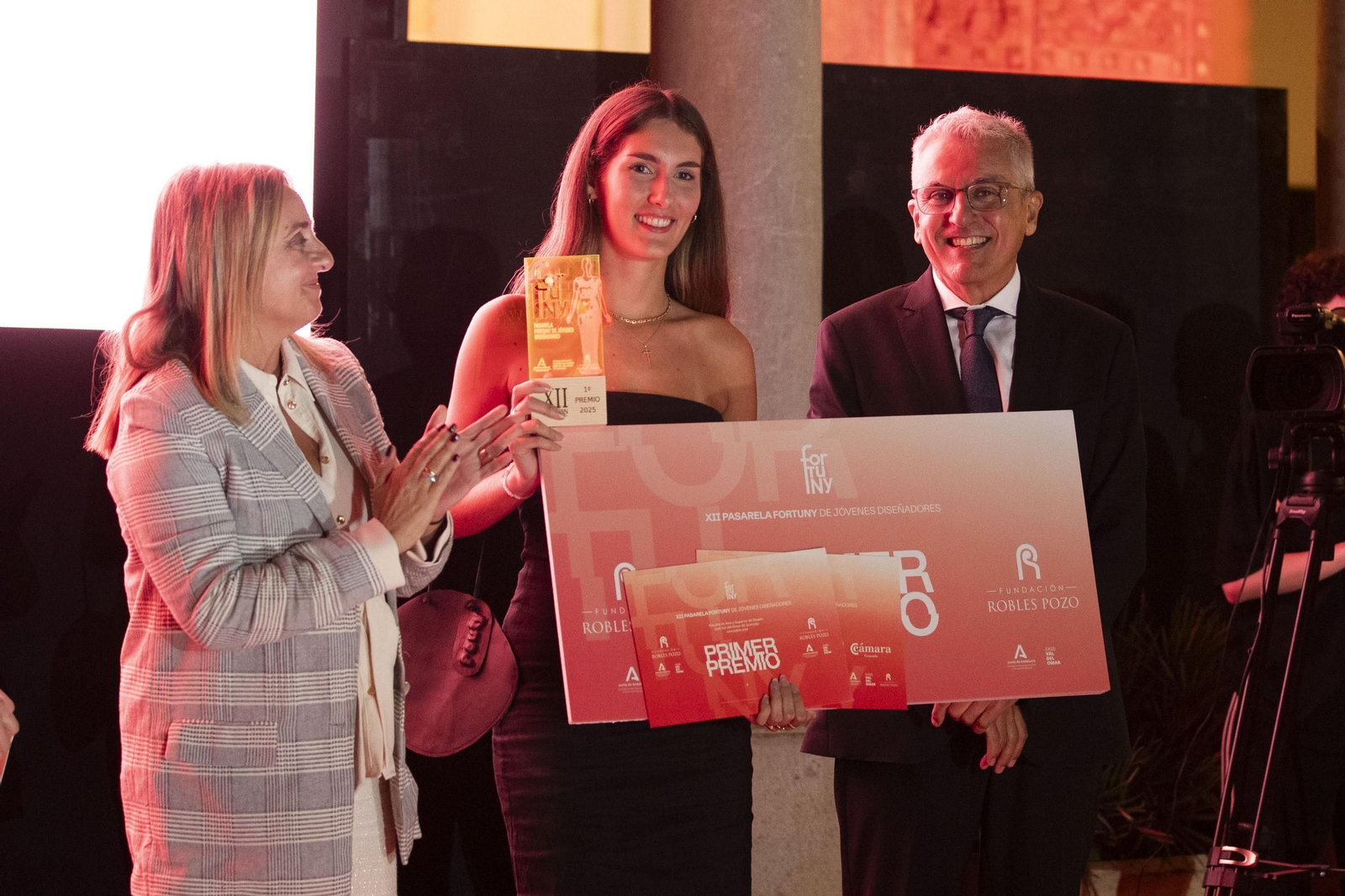 La creatividad de la colección Pouty deslumbra en la Pasarela Fortuny