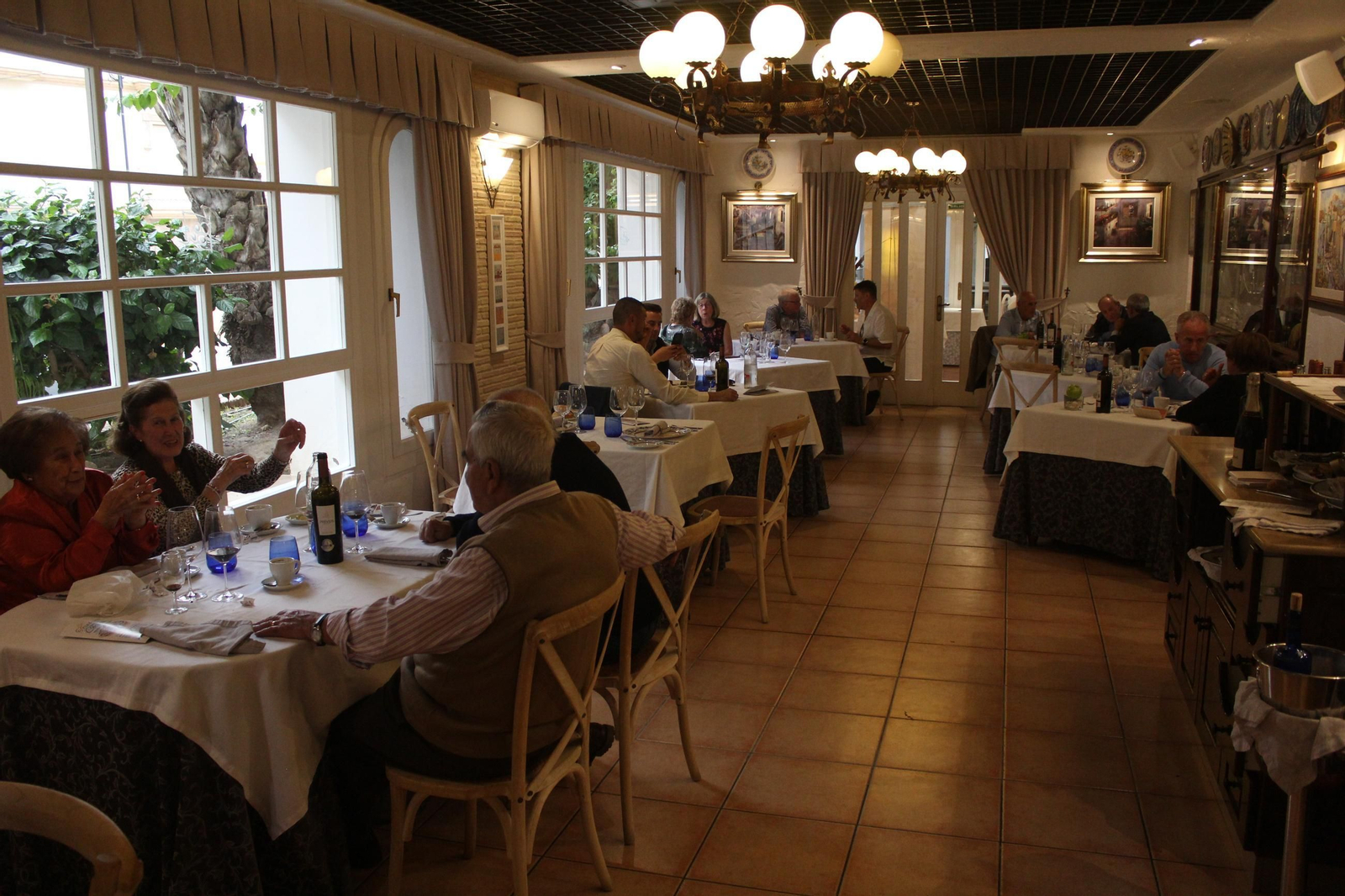 Las mejores fotos de la Terraza Carmona y sus jornadas del toro bravo en la cocina