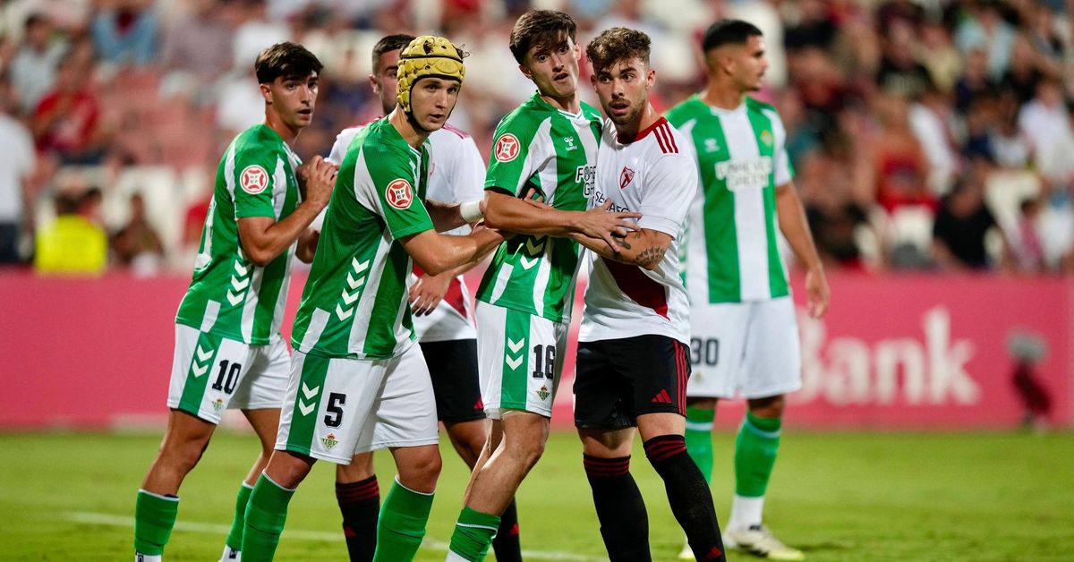 El derbi crucial entre Betis Deportivo y Sevilla Atlético ya tiene fecha y hora