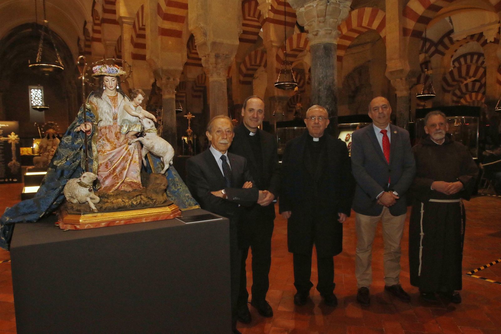 Inauguración de la exposición sobre la advocación de la Divina Pastora.