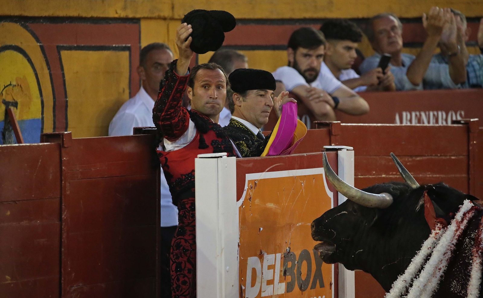 Fotos de la corrida del jueves de la Feria Taurina de Algeciras 2023:  Salvador Vega, Roca Rey y Pablo Aguado