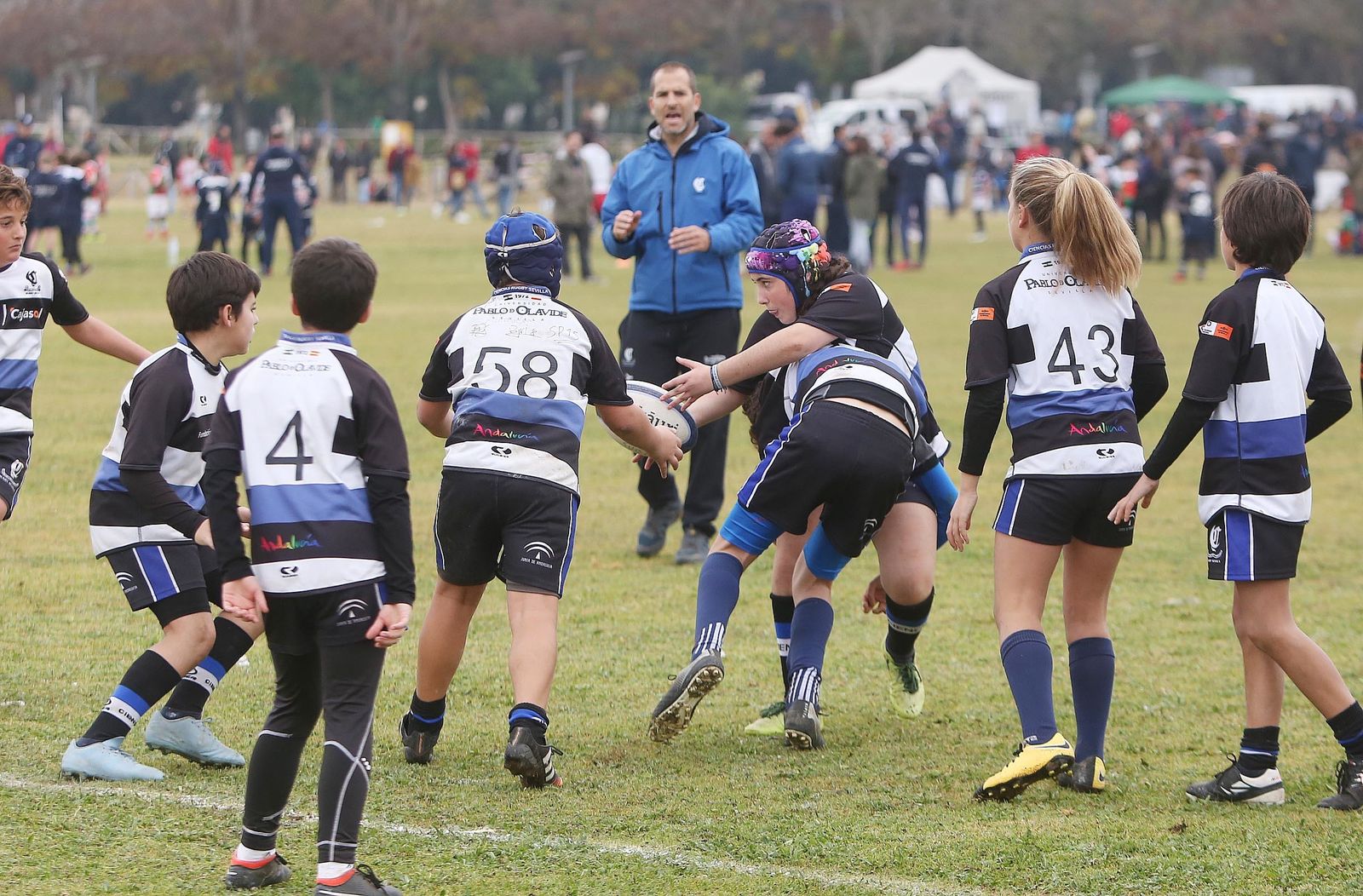 Placaje en uno de los partidos disputados este fin de semana en Chapín.