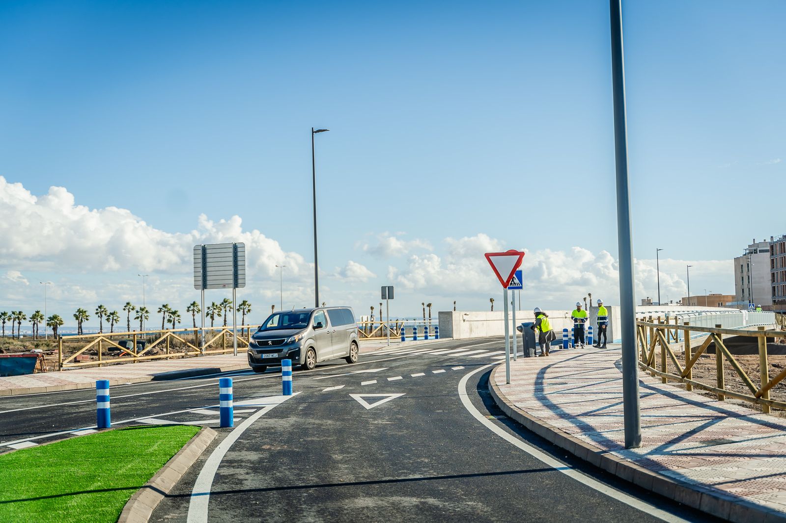 Abierto al tráfico la conexión de la carretera de Alicún con la Avenida Reino de España de Roquetas