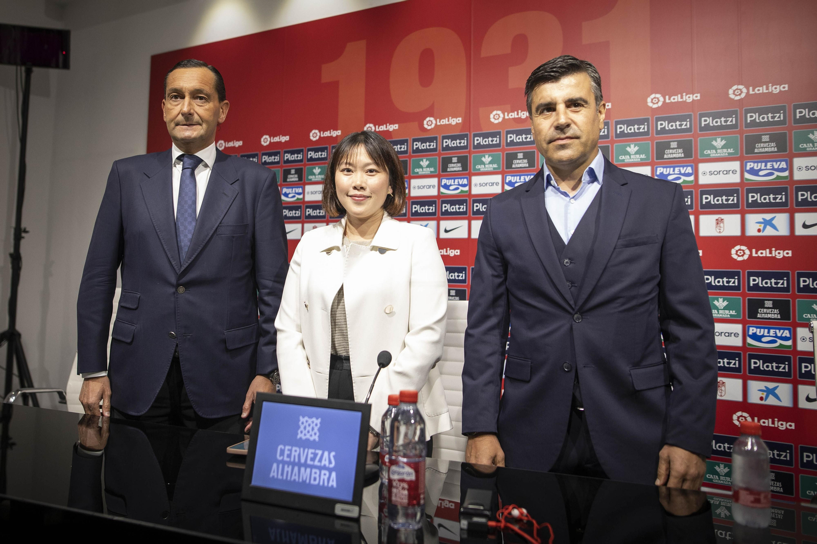 Alfredo García Amado, Sophia Yang y Nico Rodríguez.