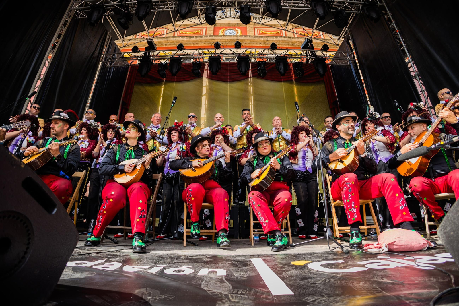 Así se ha estrenado la Plaza del Carnaval en San Fernando