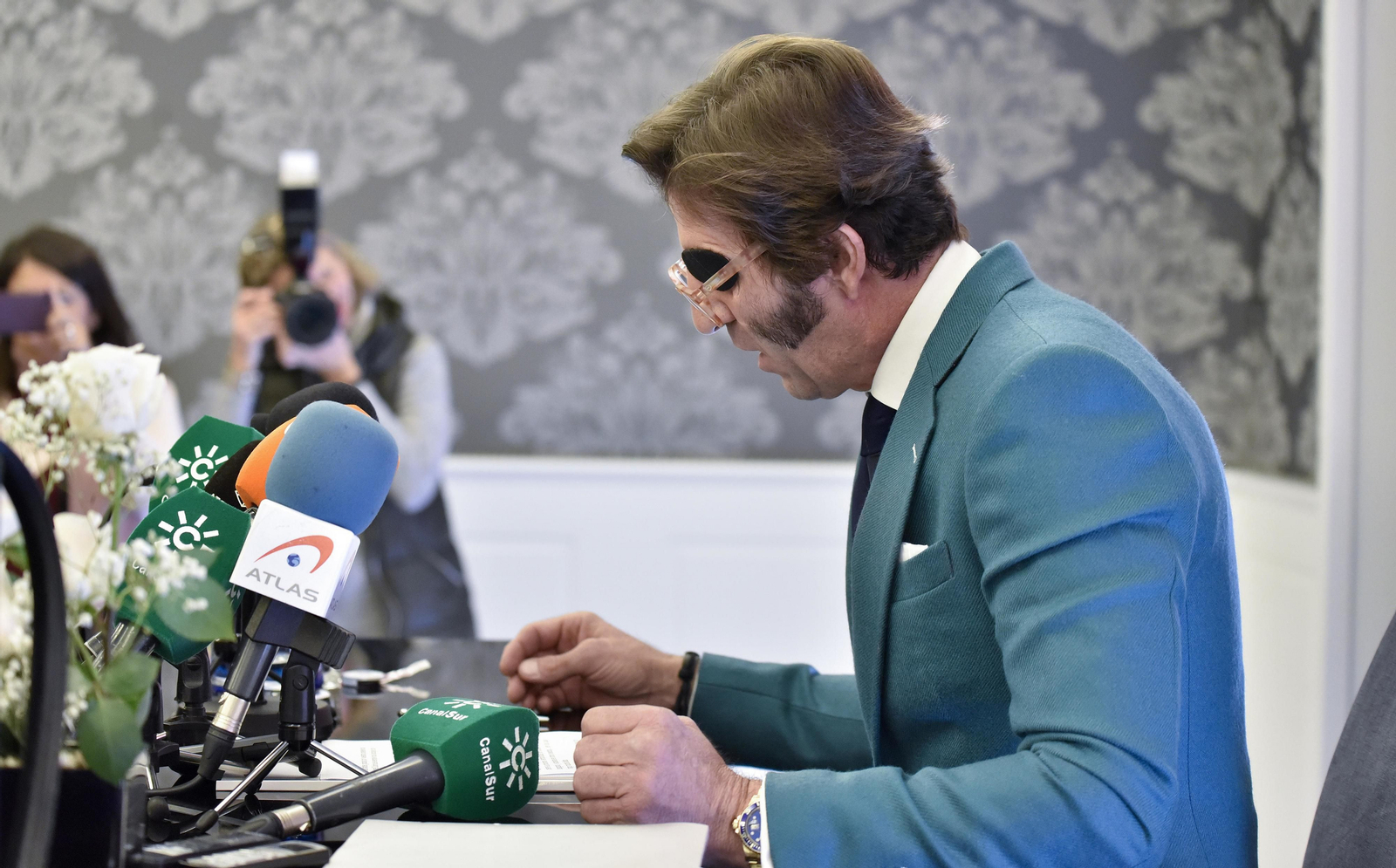 El anuncio de la retirada de Padilla, en imágenes