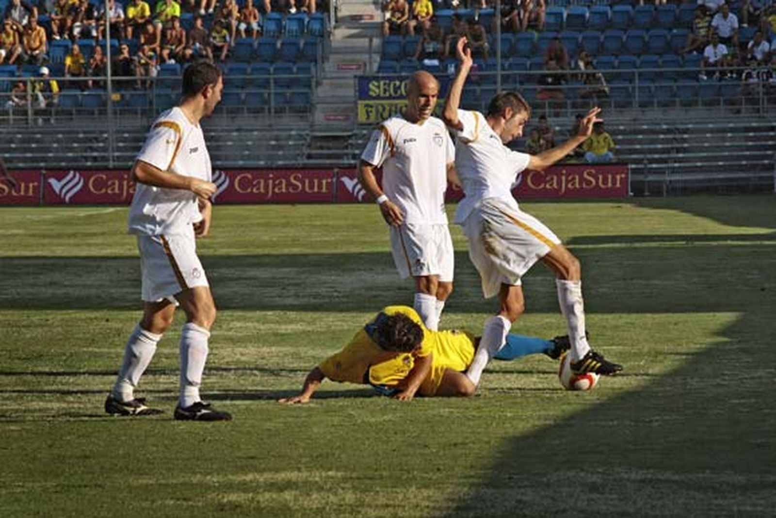 El Cádiz gana en casa el primer partido de la liga

Foto: Lourdes de Vicente