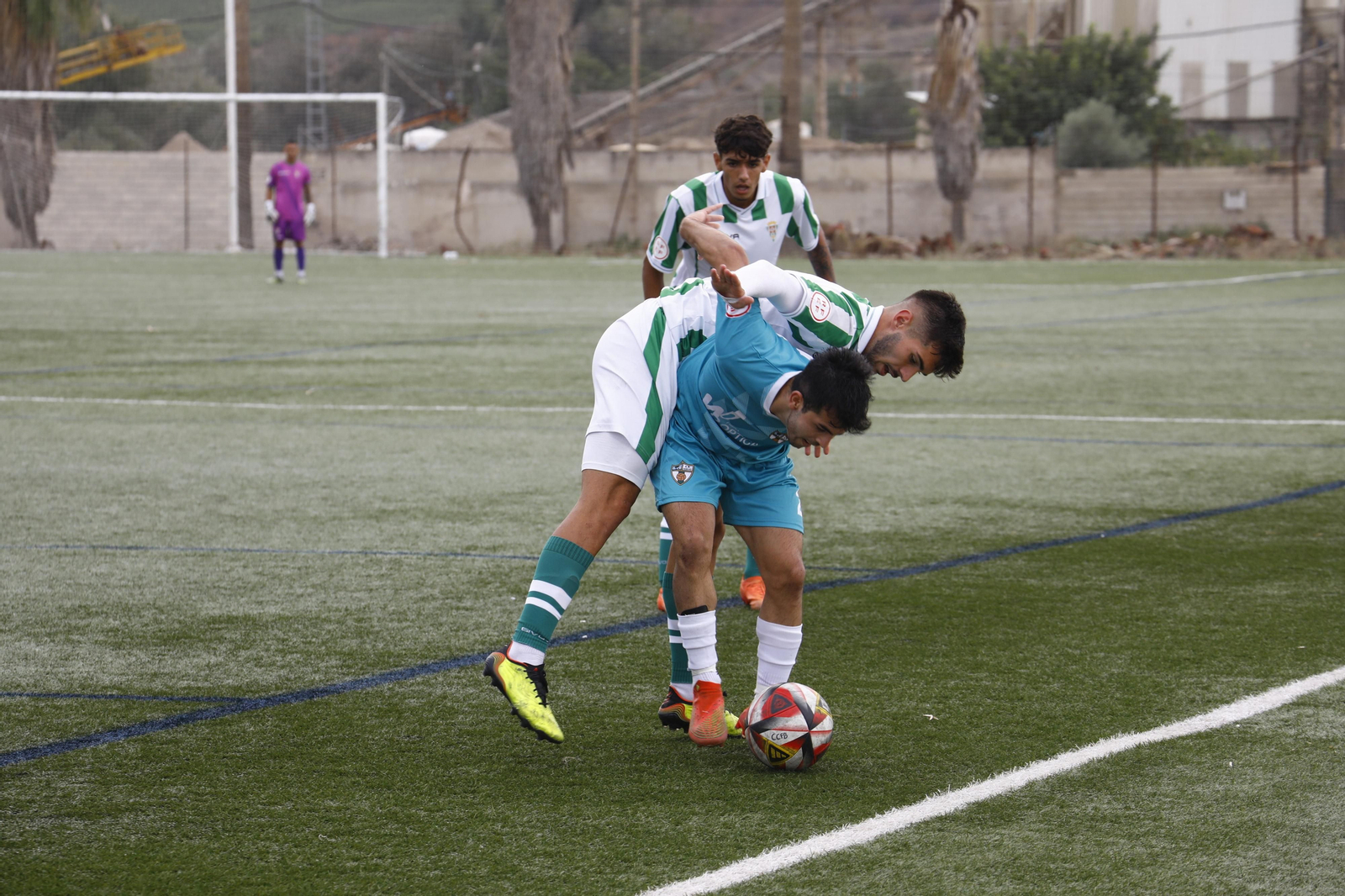 Las mejores fotos del derbi provincial entre el Córdoba B y el Pozoblanco