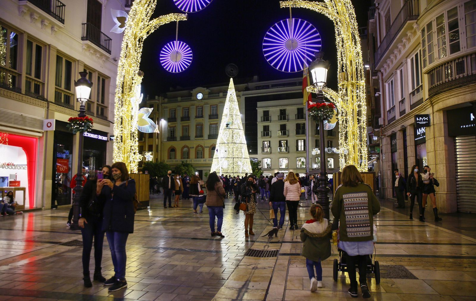 Fotos del primer sábado tras el encendido del alumbrado Navideño