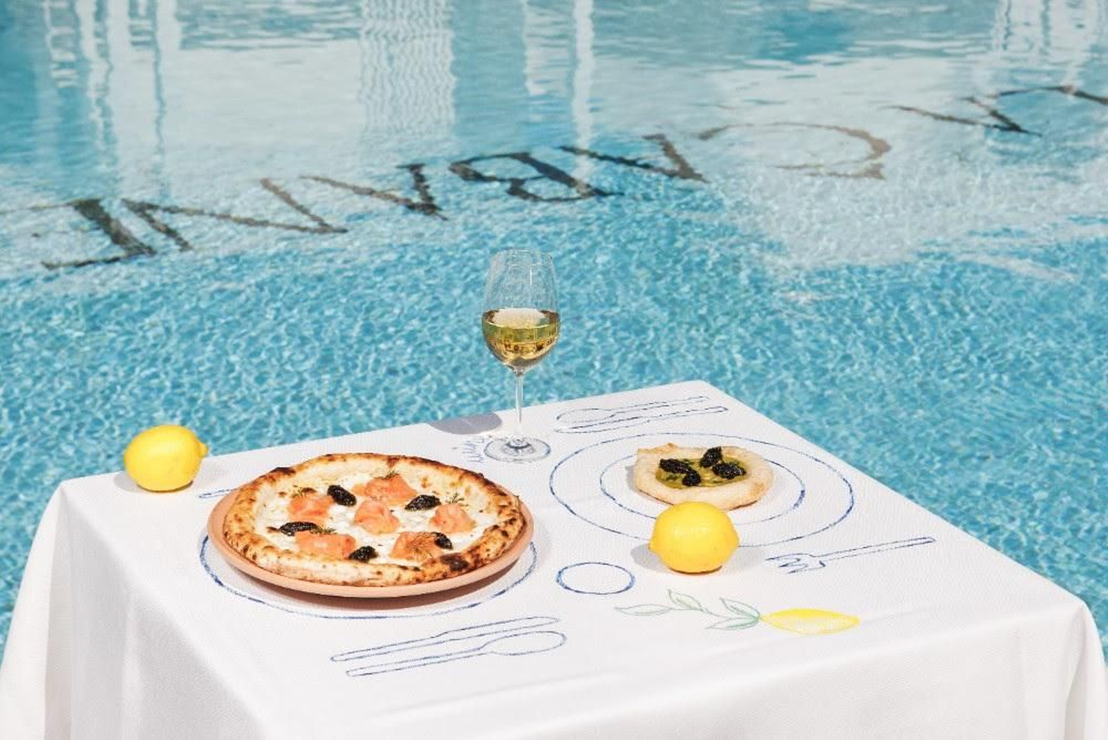 El 'beach club' está localizado en primera línea de playa.