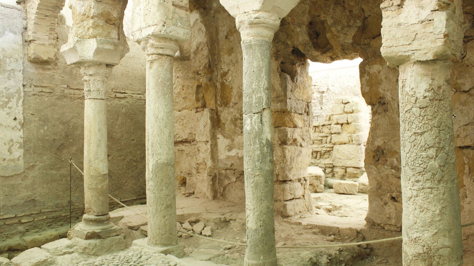 Los Baños Árabes de San Pedro.