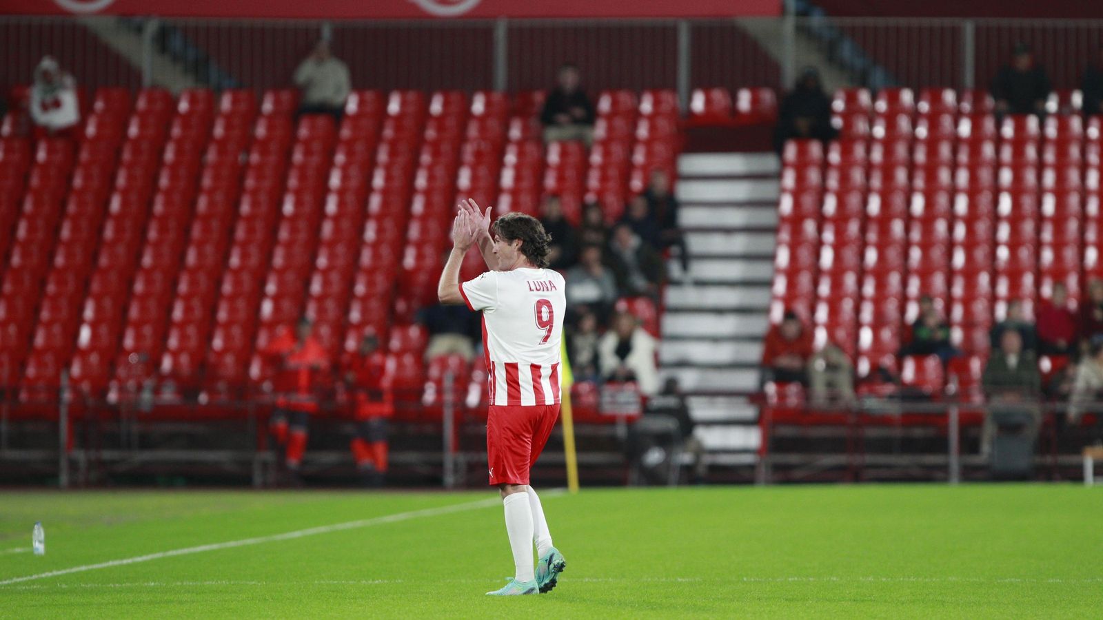 Paco Luna durante el encuentro de homenaje a José Ortiz Bernal.