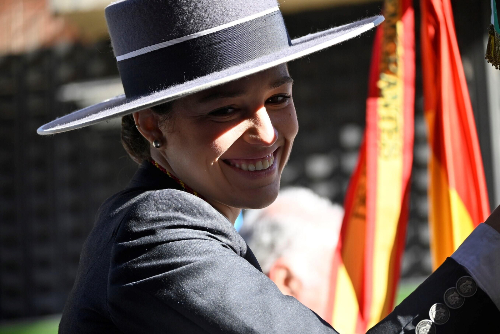 Imágenes de los peregrinos de la Hermandad de Emigrantes en su salida por las calles de Huelva