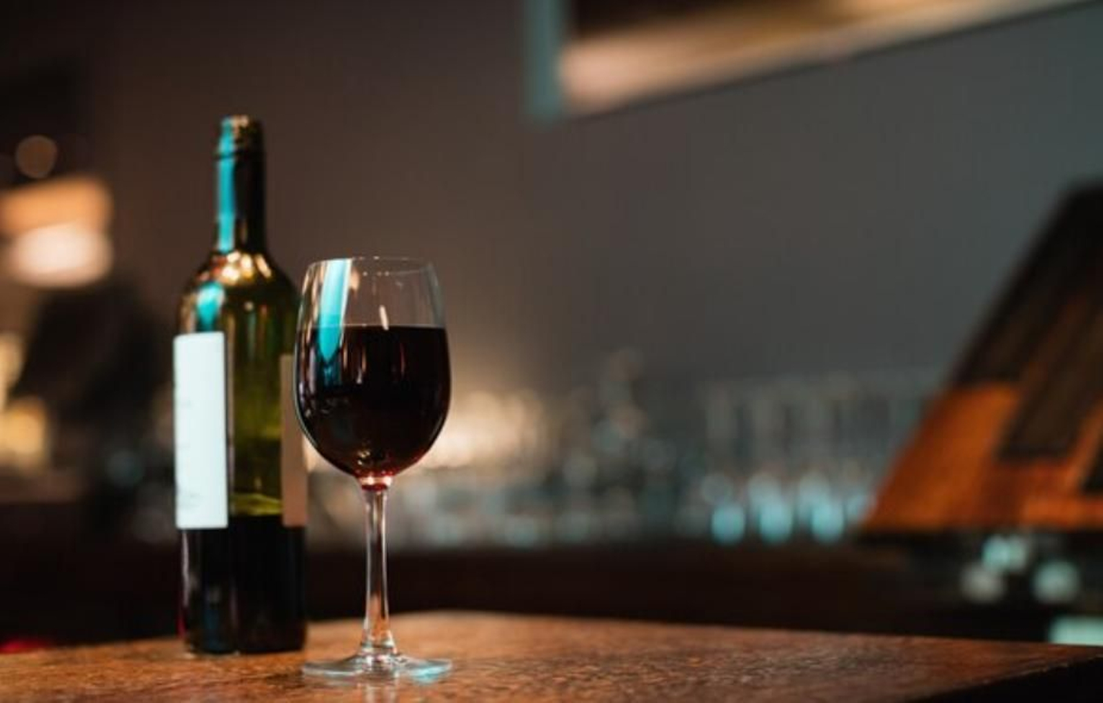 Los amantes del vino pueden disponer de vinotecas personalizadas y a medida