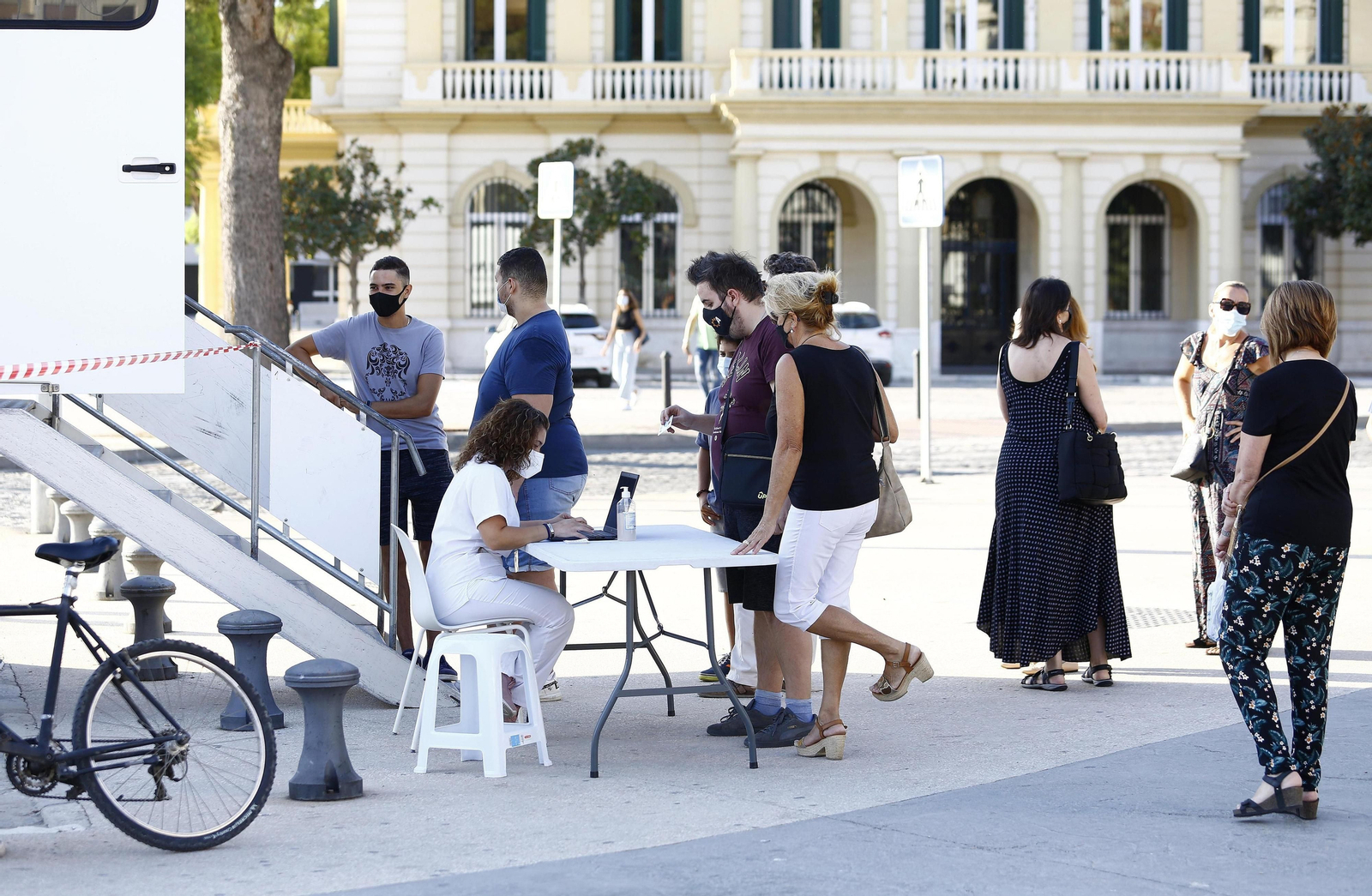 Vacunación en la Plaza de la Marina.