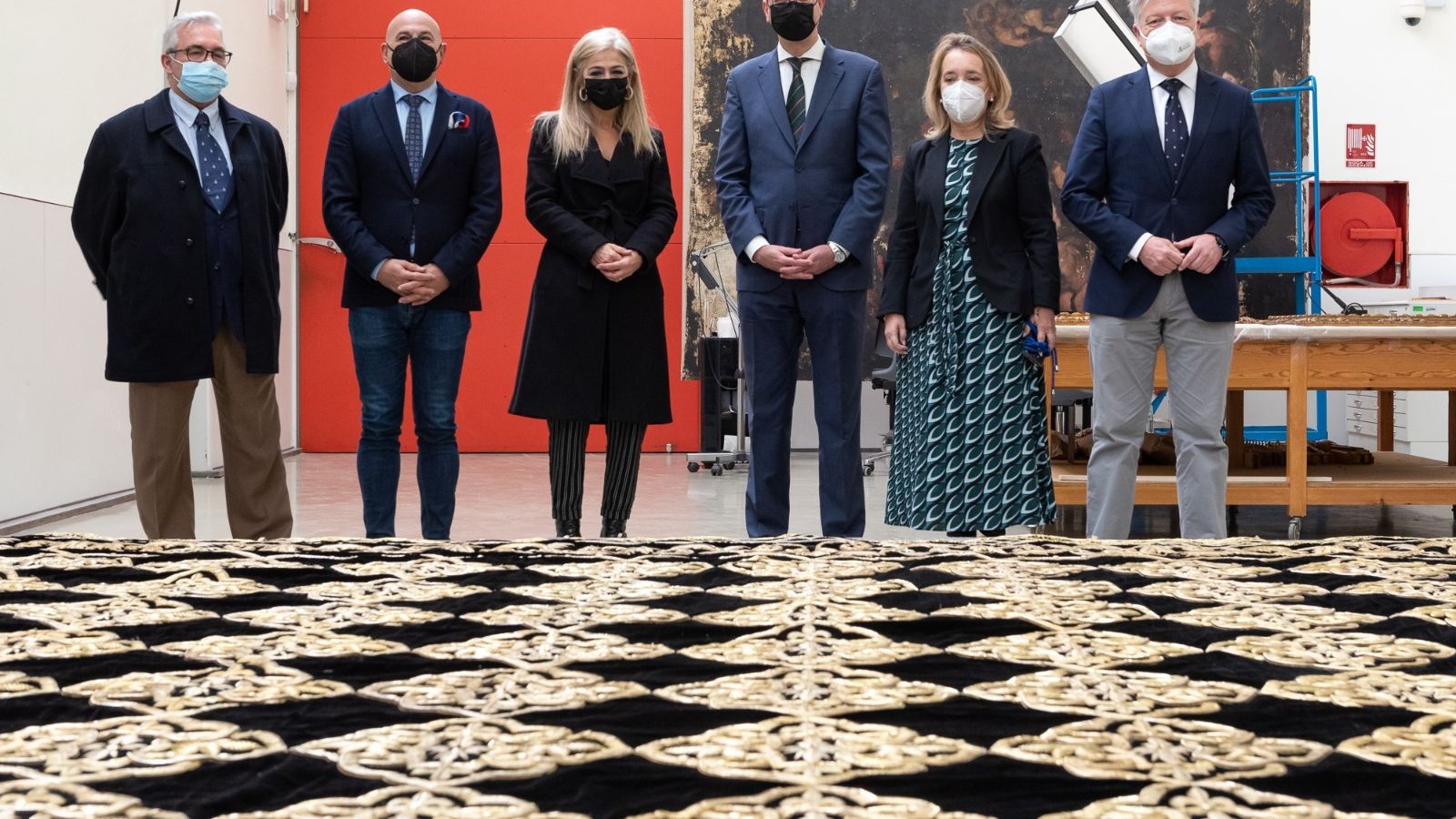 Presentación de la restauración del manto en el IAPH.