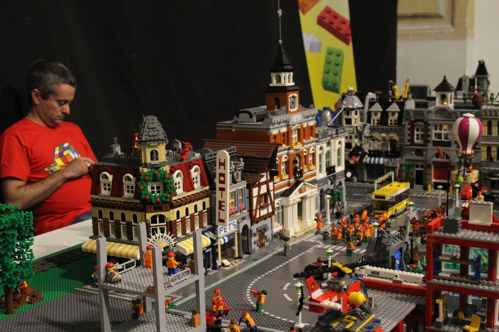 Un LEGO urbano dentro del convento