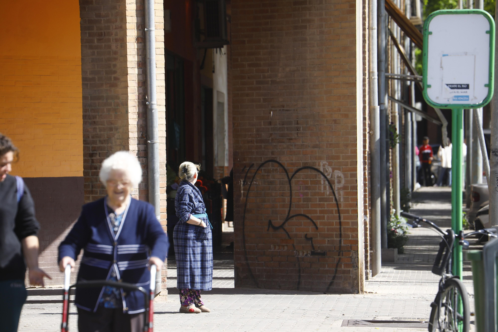 El deterioro del barrio de Las Moreras de Córdoba, en imágenes
