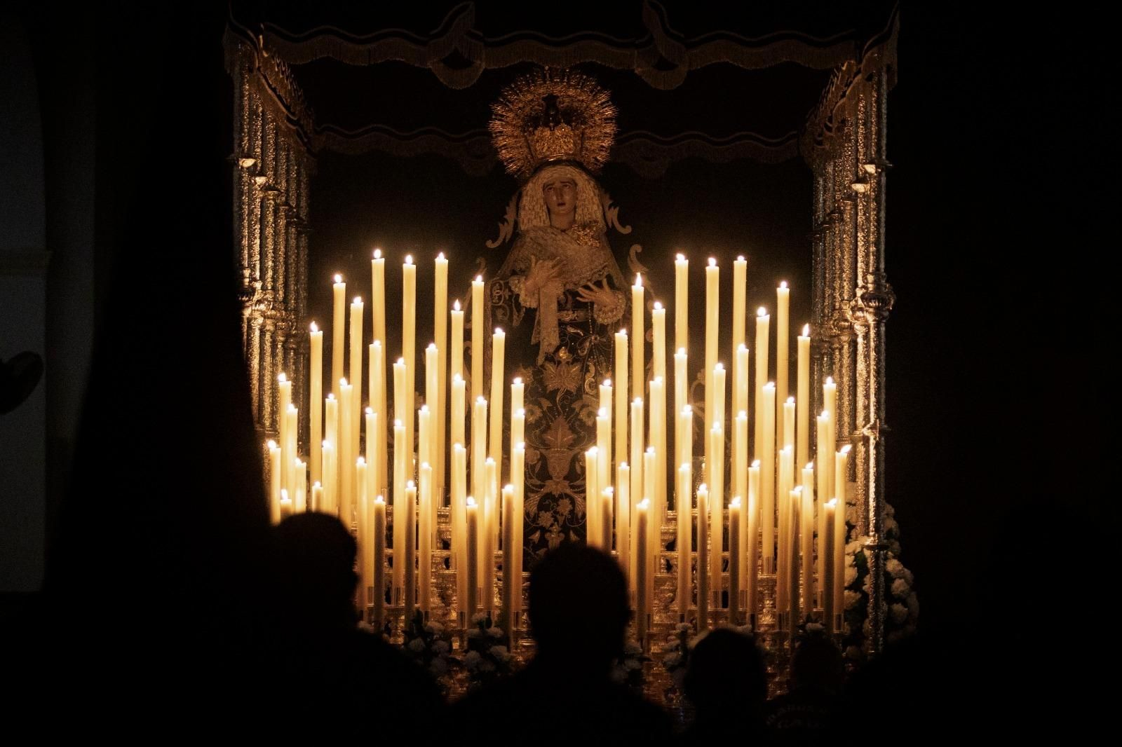 Las imágenes de la cofradía de la Buena Muerte en la Semana Santa de Cádiz 2023