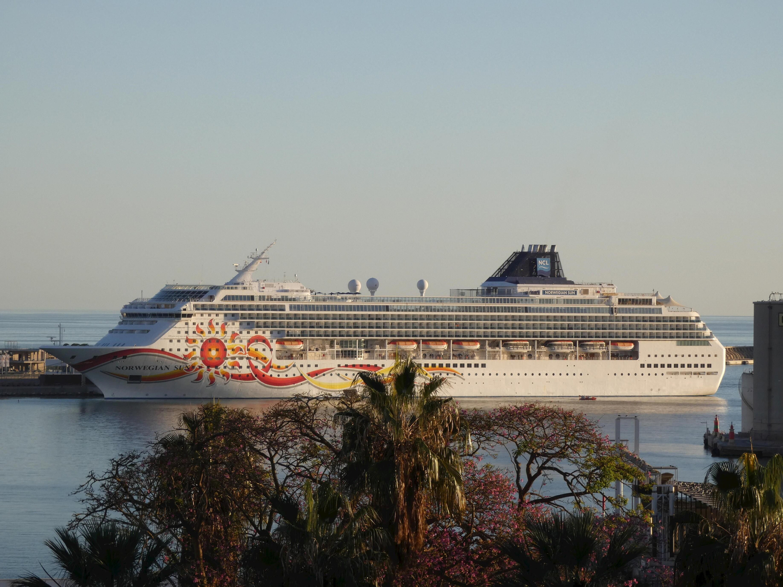 El ‘Norwegian Sun’, el buque que cerró el 20 de diciembre la actividad crucerista de 2022 en el puerto.