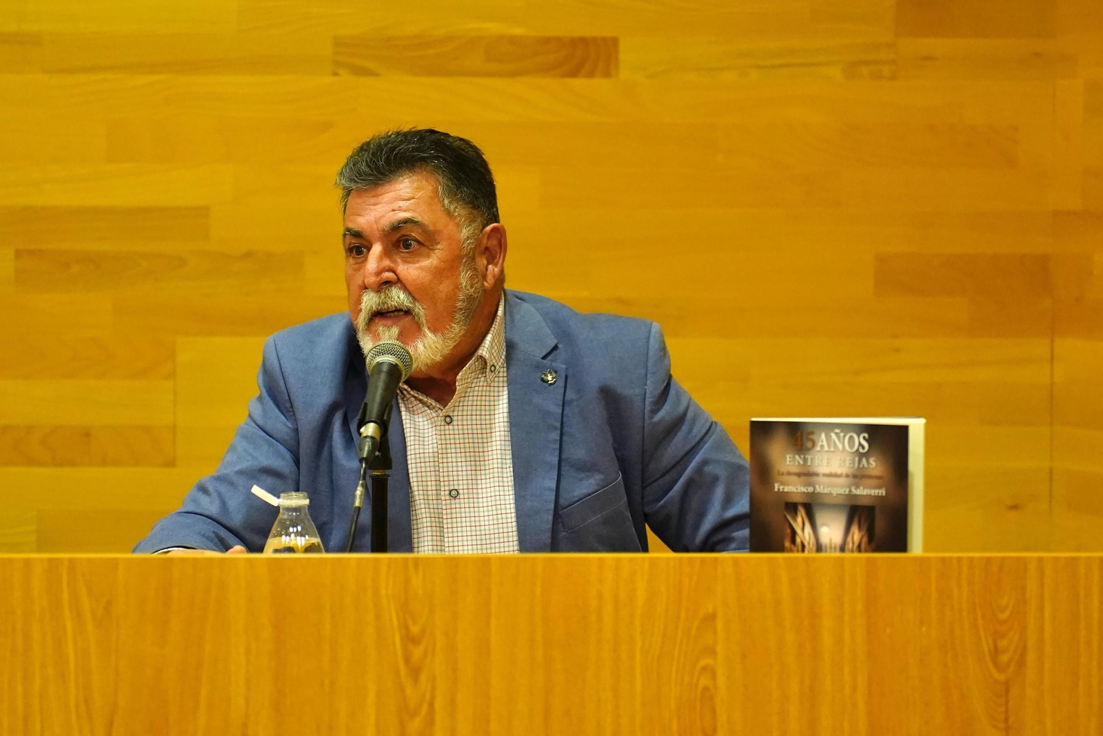 Fotos de la presentación del libro de Francisco Marquez en el Centro Documental José Luis Cano