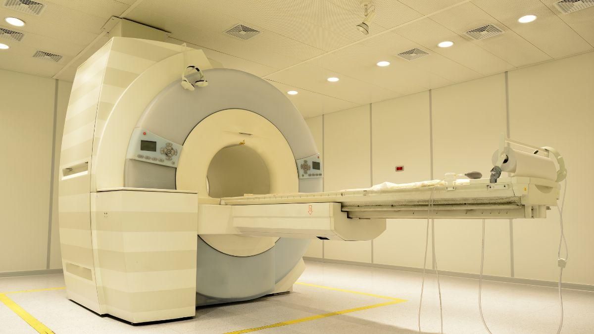 Muere un hombre tras ser succionado por una máquina de resonancia magnética