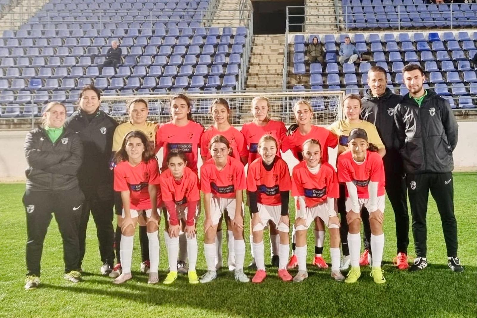 La selección femenina alevín de Cádiz que va a competir en el Andaluz.