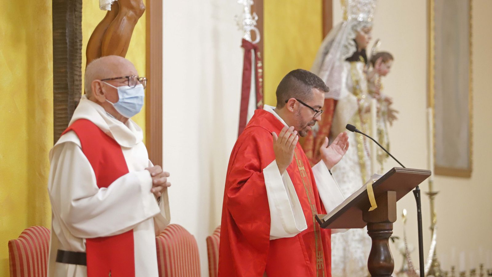 Fotos de la bendición de la nueva Cruz de Lampedusa en Algeciras