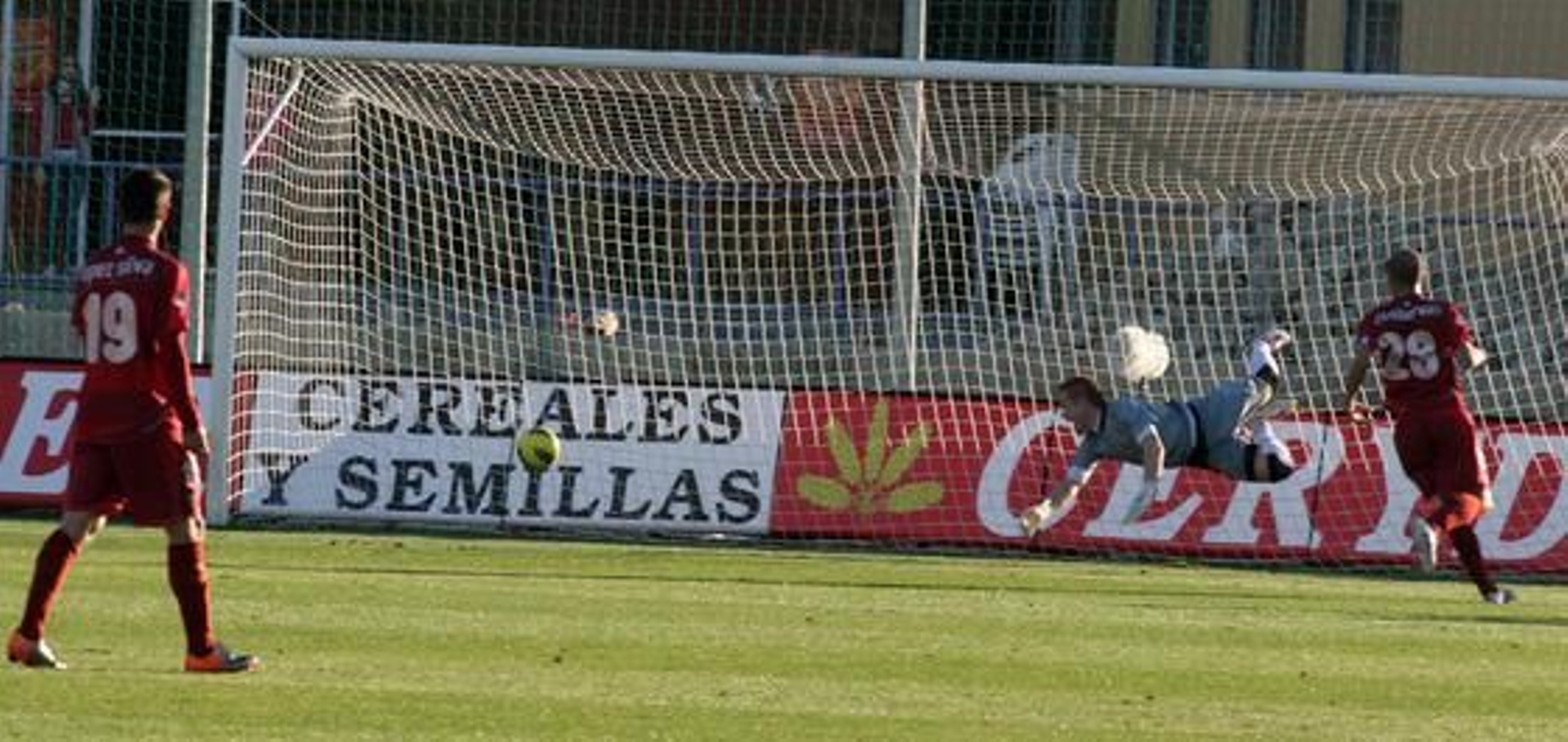 El Córdoba cae estrepitosamente en Guadalajara (3-1). / LOF