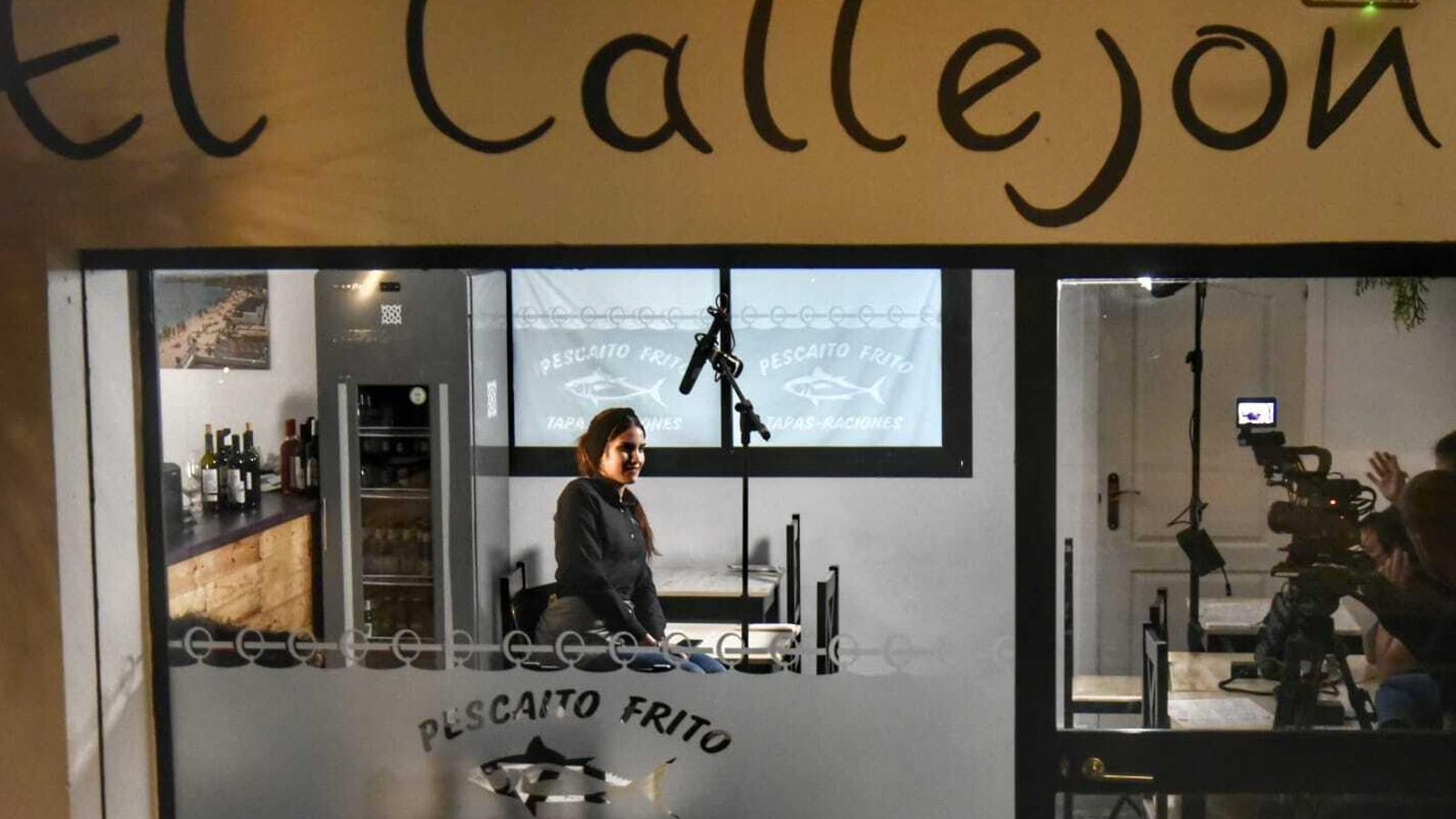 Grabación de 'Pesadilla en la cocina' en el bar El Callejón, en Algeciras, este lunes.