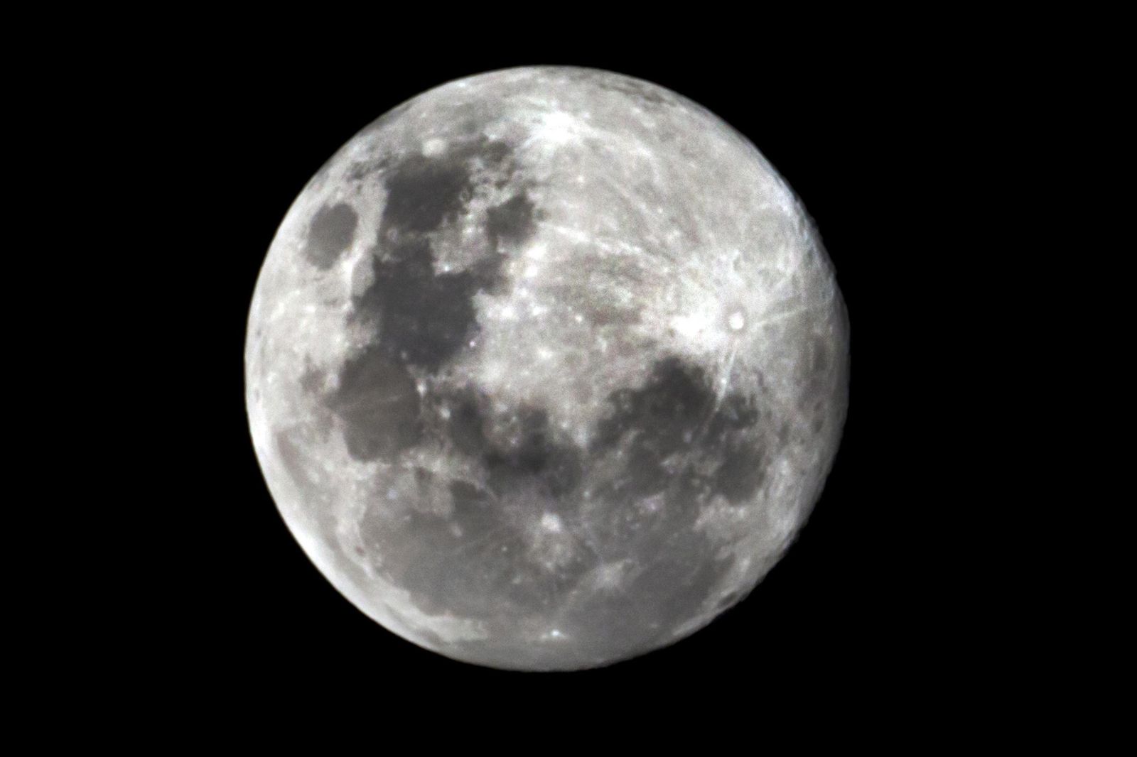 Las imágenes de la primera luna llena de invierno