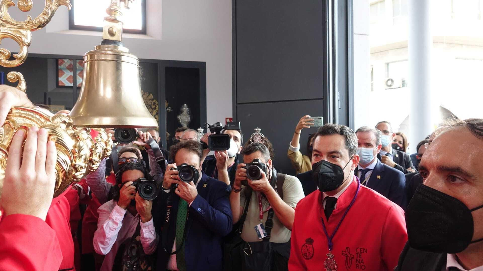 Las fotos del Cristo de la Exaltación, de Fusionadas, en la procesión Magna de Málaga