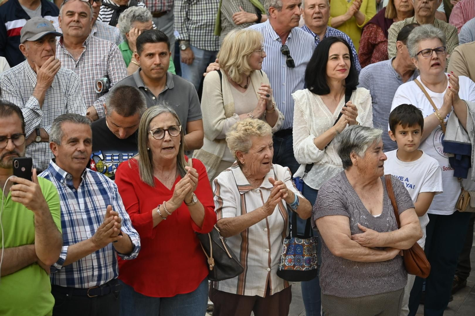 Imágenes de la concentración por las infraestructuras para Huelva