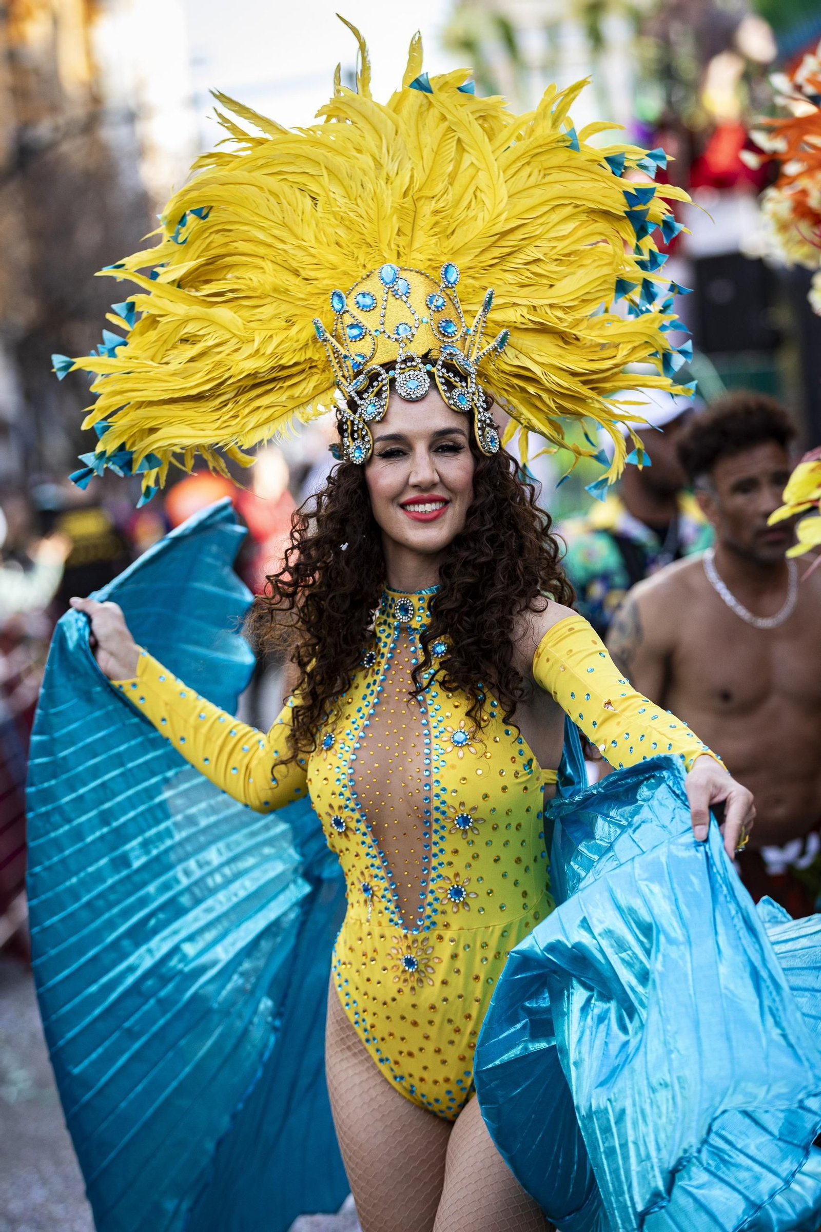 Búscate entre las mejores imágenes de la Cabalgata Magna