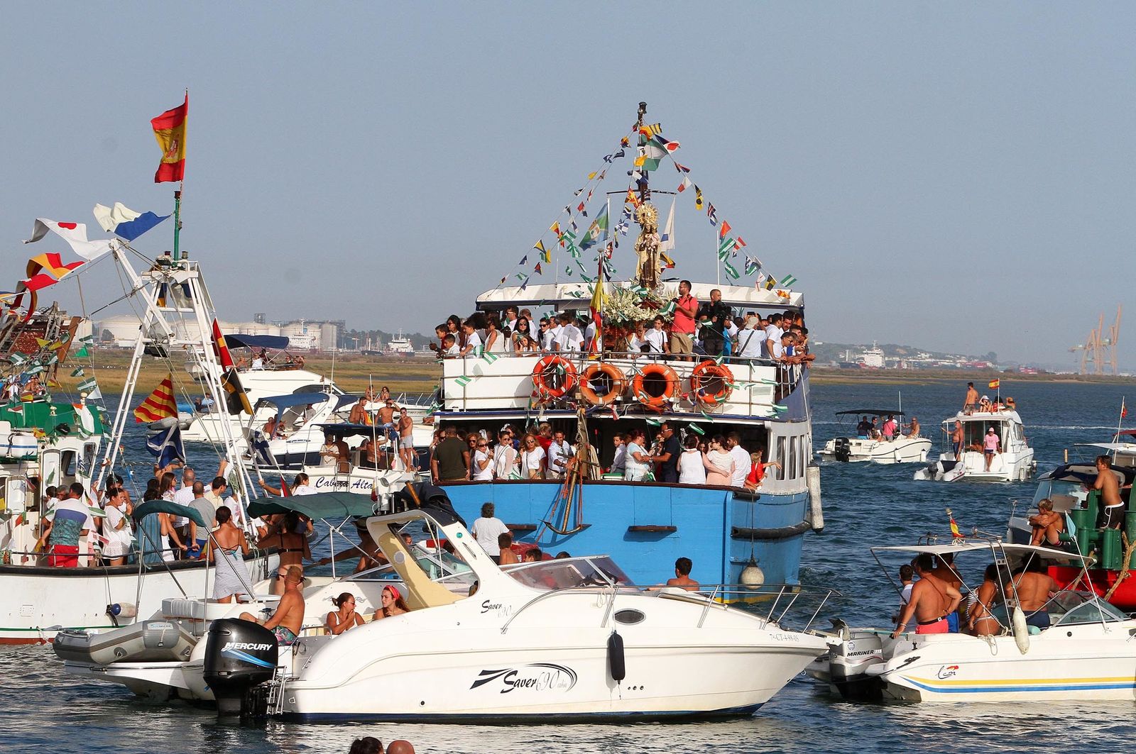 Imágenes de la procesión de la Virgen del Carmen en Punta Umbría
