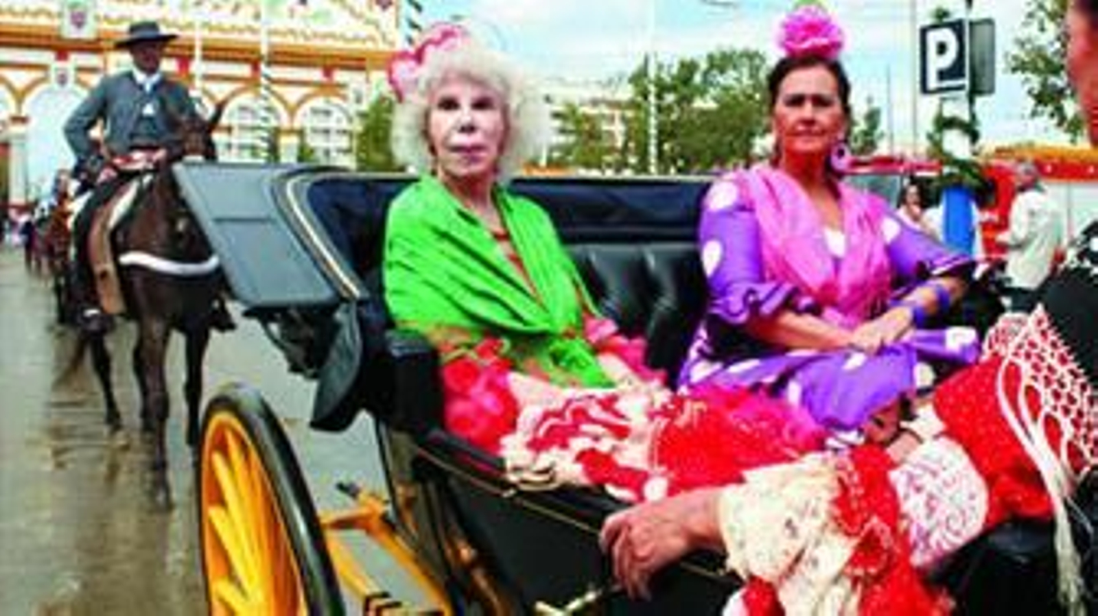 La Feria de Sevilla reúne a numerosos rostros conocidosMel Gibson presenta a su novia, OksanaEl marido de Lydia Bosch pasa la noche en prisiónBrad Pitt abandona a Angelina por "egoísta"