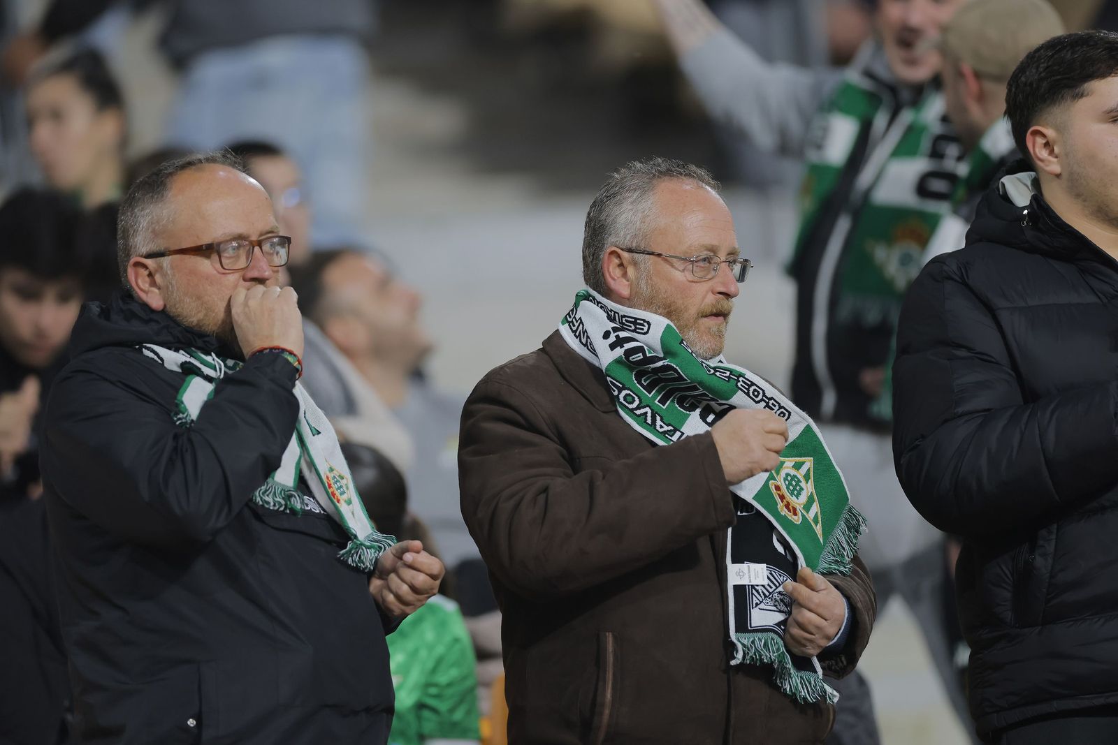 Búscate en las fotos del Betis - Elche