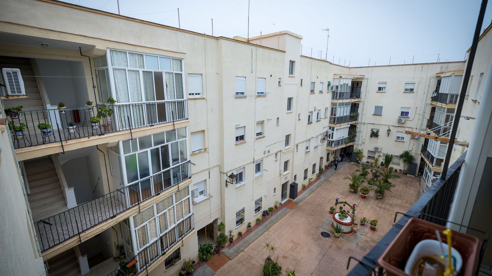 Patio de la finca de Explanada 1 y 3.