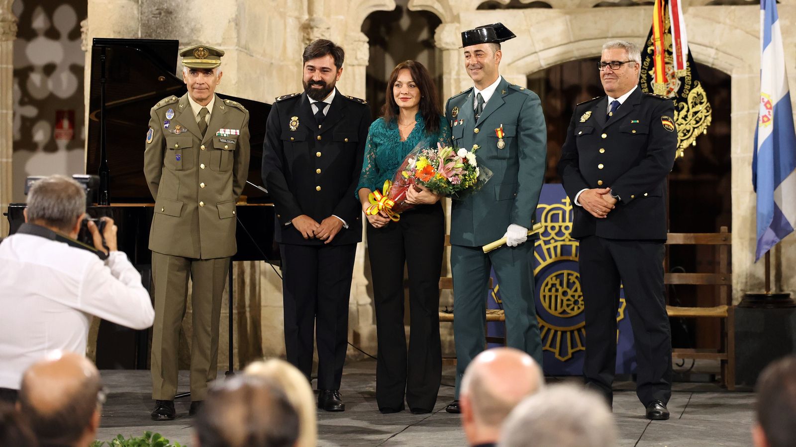 Entrega de medallas de la Asociación Santo Ángel de la Policía Nacional de Jerez