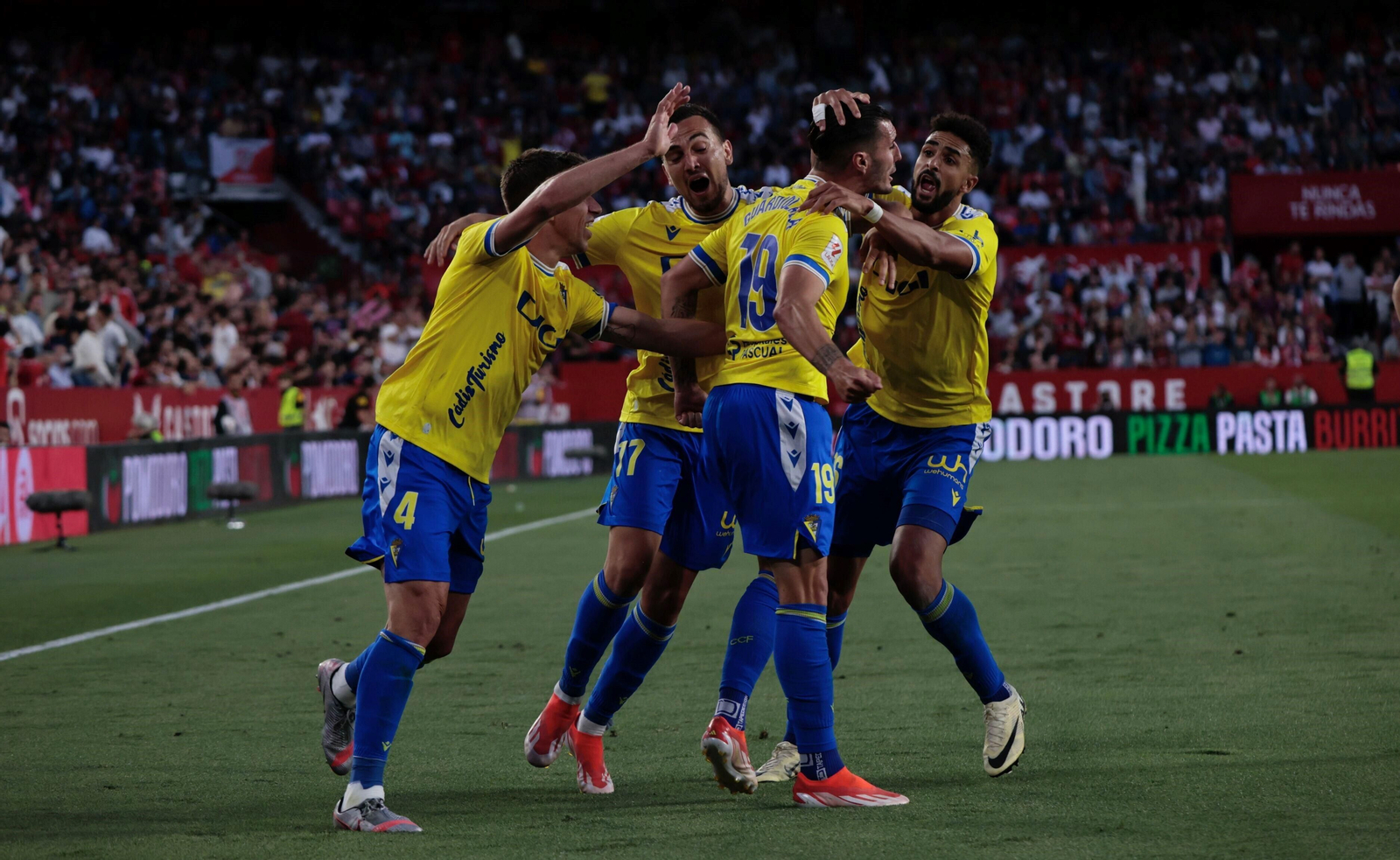 Todas las imágenes del Sevilla-Cádiz