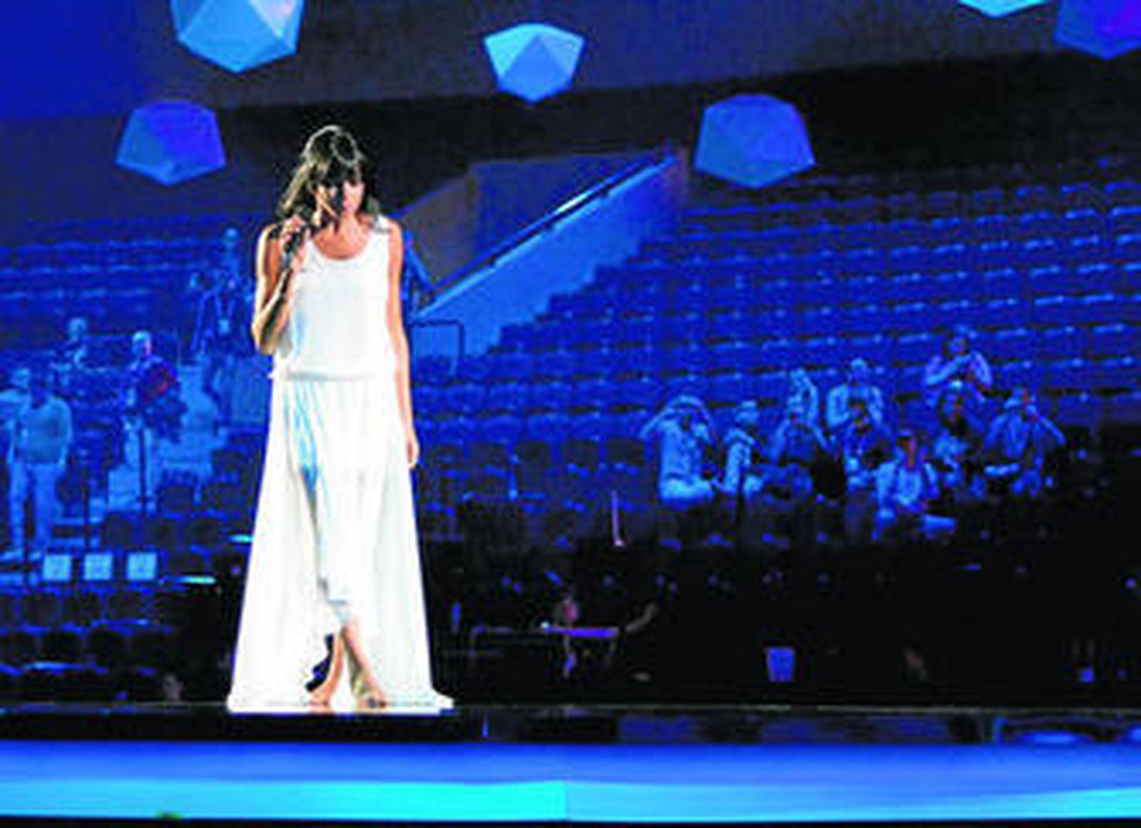 Premonitorio título español