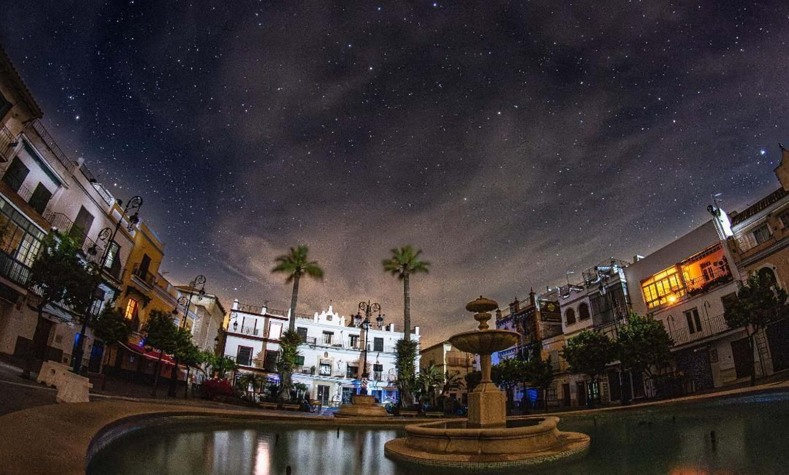 Así se vieron algunas zonas icónicas de Sanlúcar durante el apagón