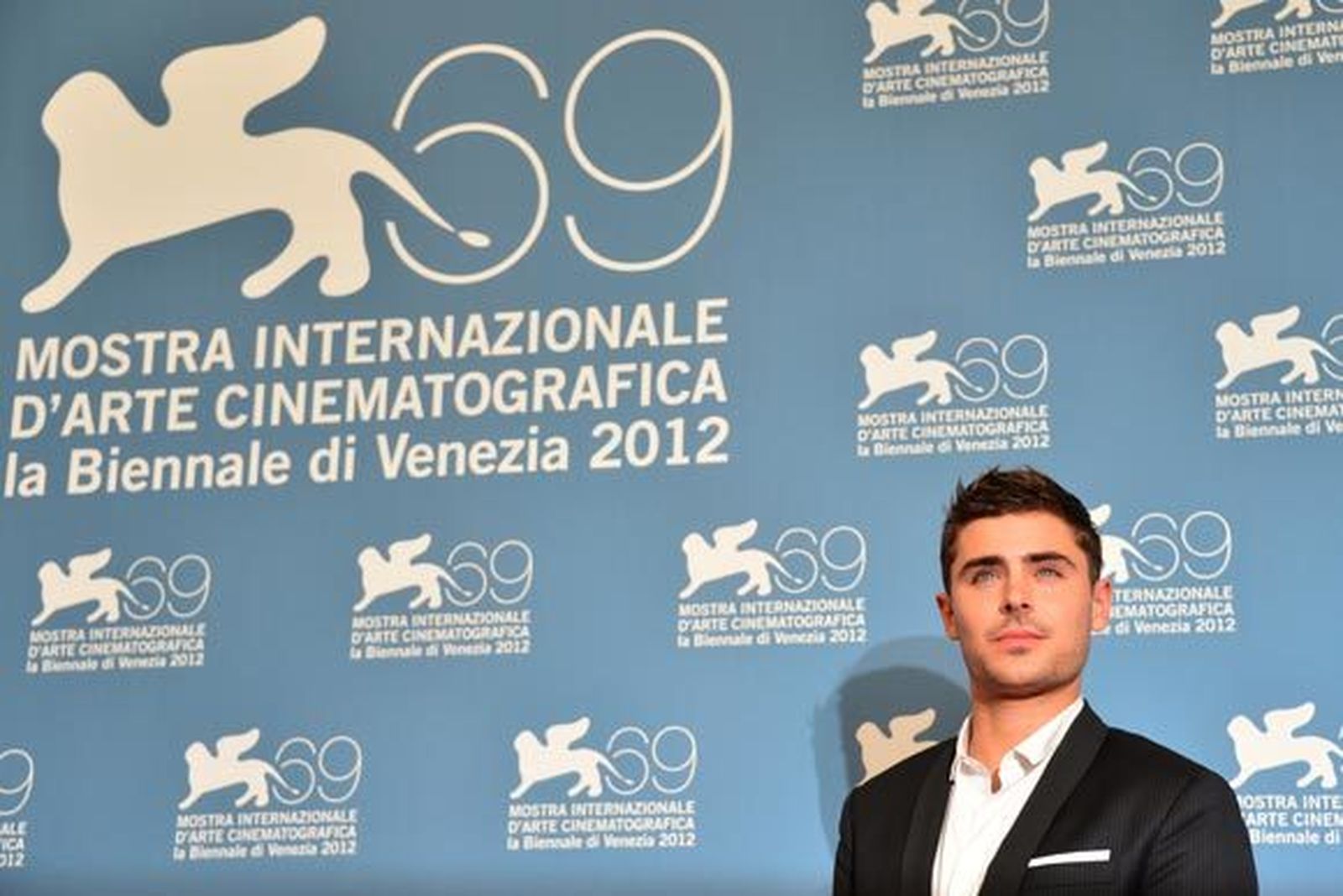 Zac Efron se pone serio