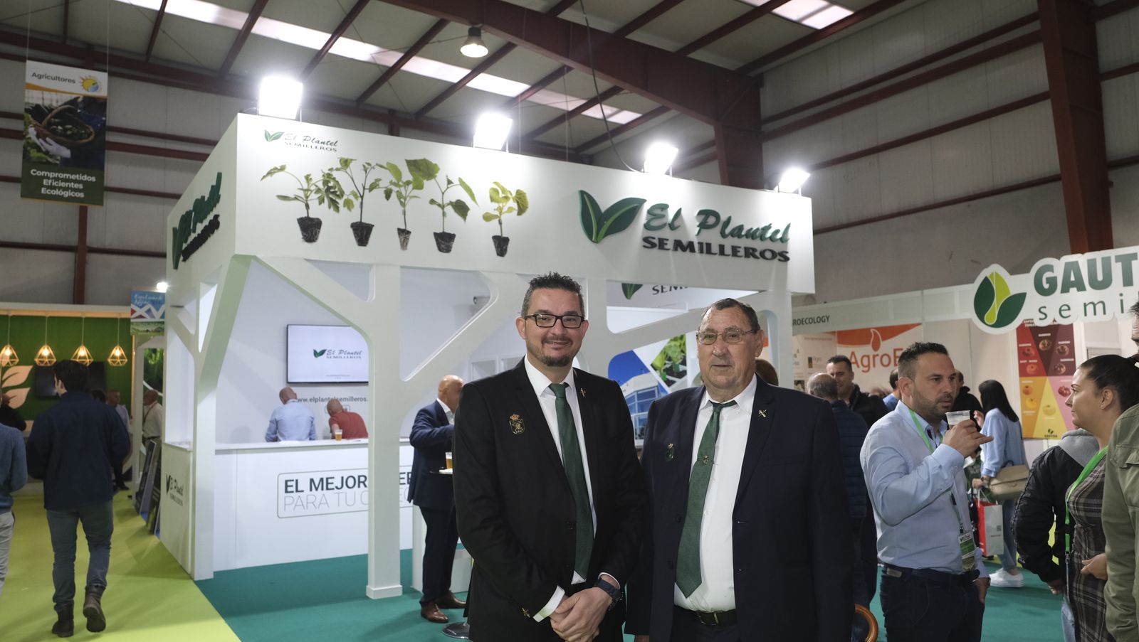 Imágenes del primer día de Expolevante Níjar.