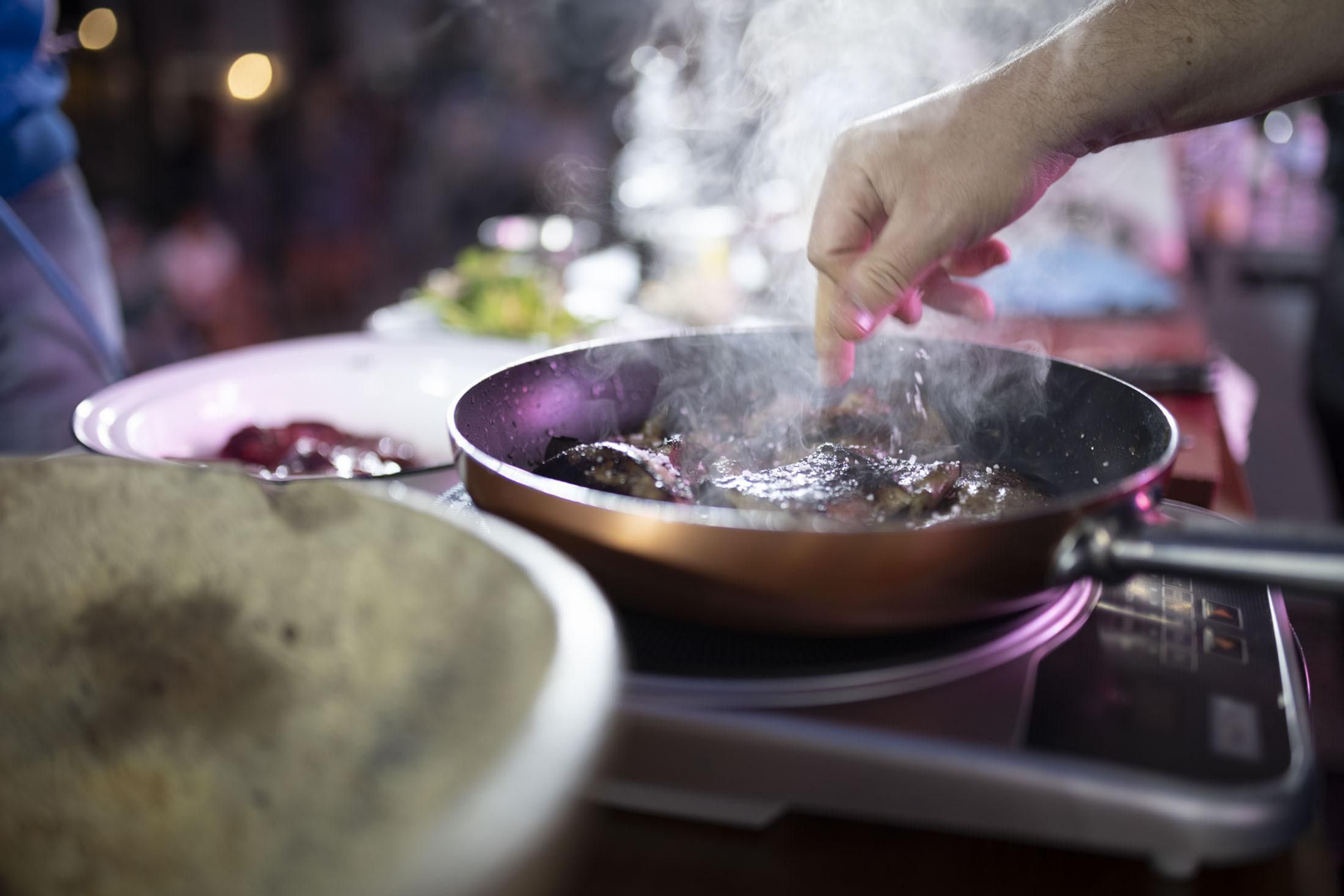 Los mejores chefs cocinan en la calle: Restaurante La Bohemia