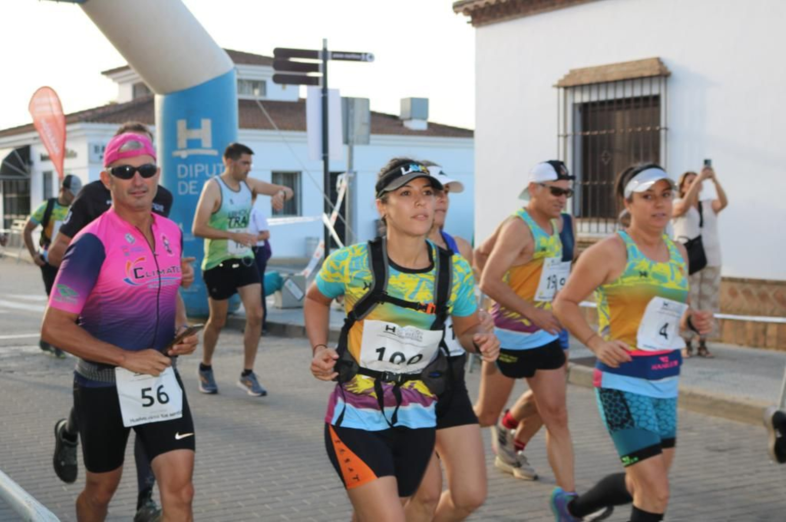 Participantes de la XI Media Maratón 'Ruta Hoteles de Cartaya'.