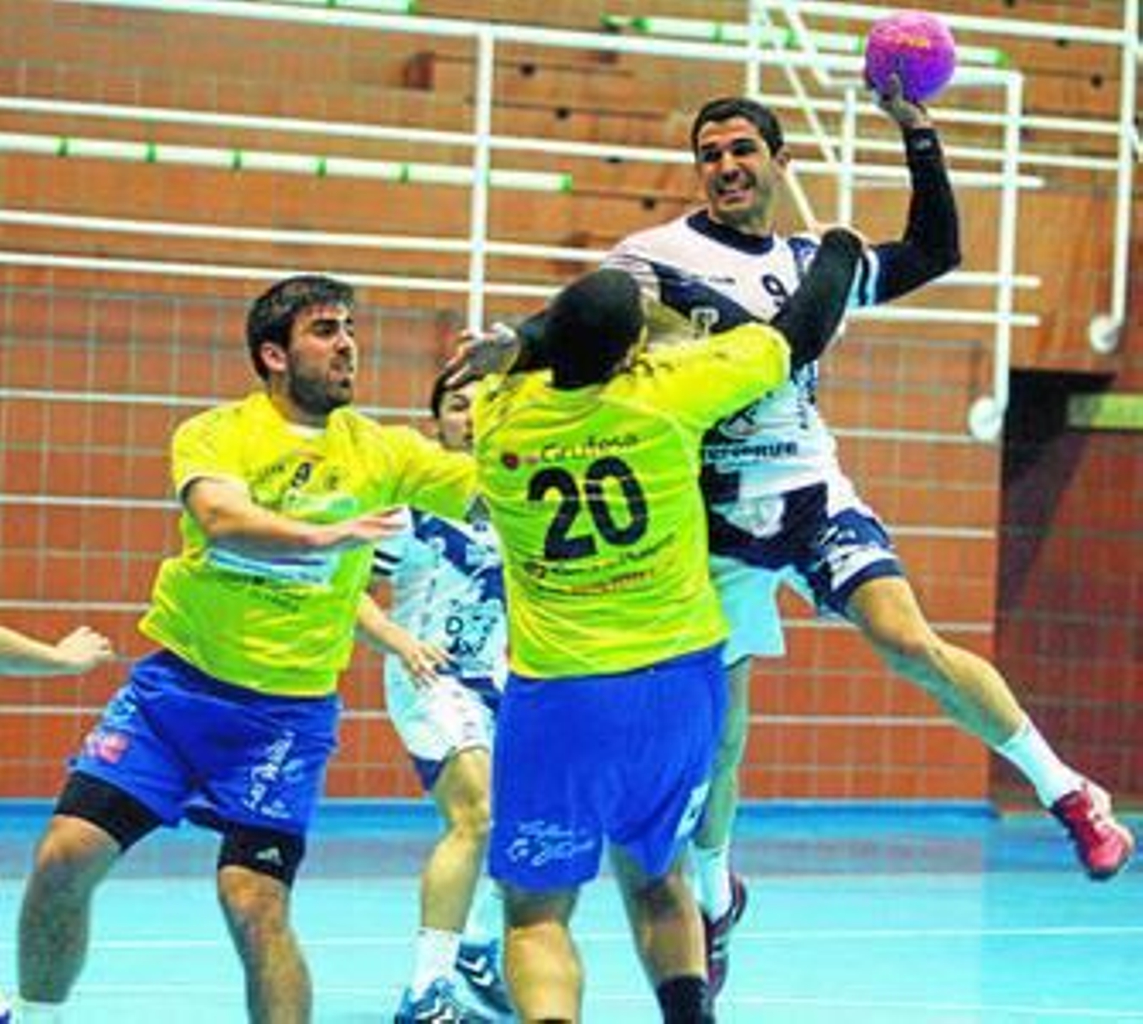 El conjunto moguereño deberá defender duro si quiere sacar algo positivo.