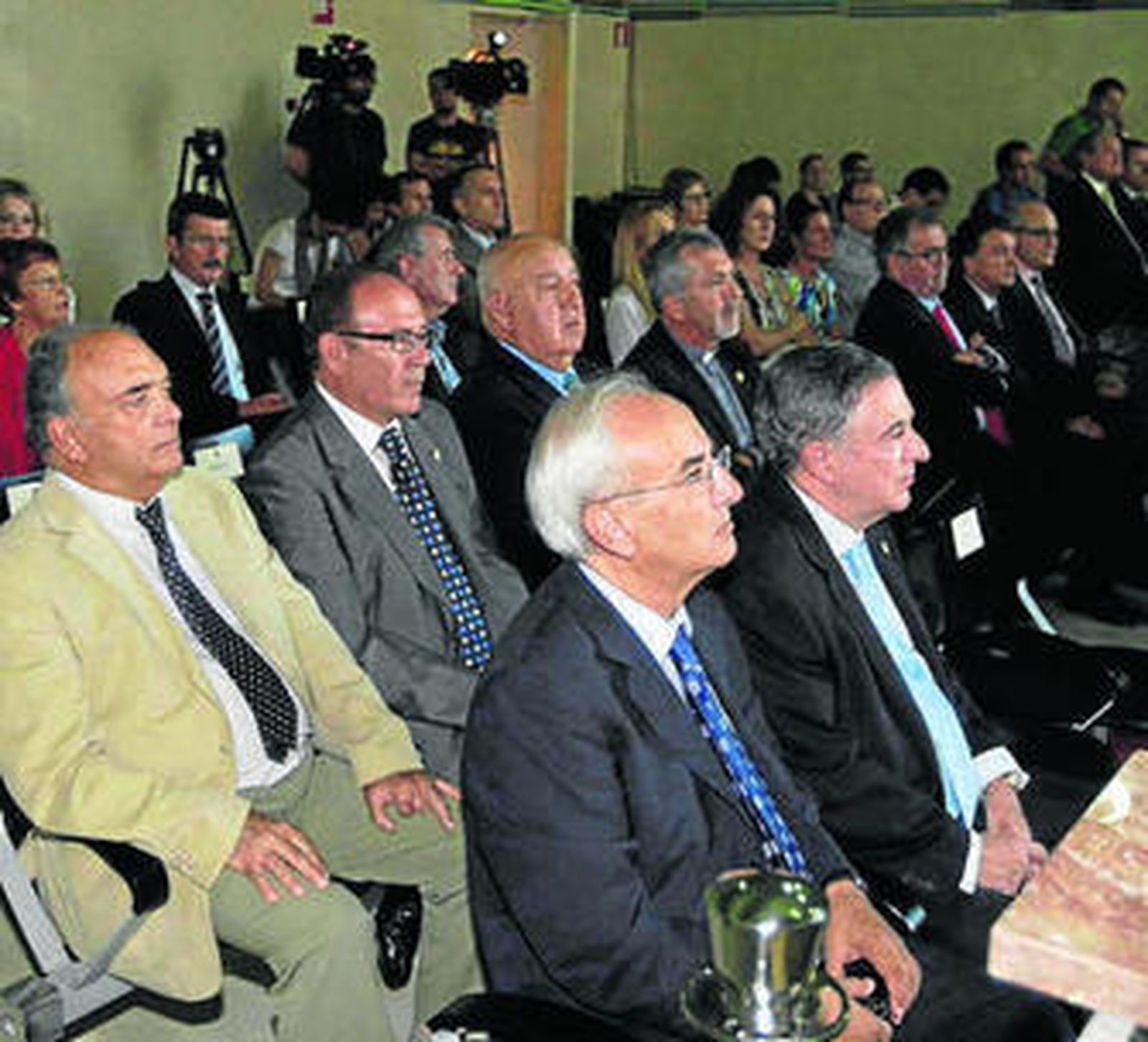 El Escudo de Oro a la Cámara reunió al 'quién es quién'